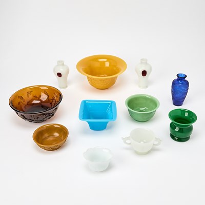 Lot 59 - A Group of Chinese Peking Glass Articles