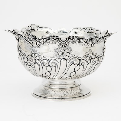 Lot 115 - Victorian Sterling Silver Footed Rose Bowl