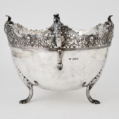 Lot 121 - Edward VII Sterling Silver Centerpiece Bowl