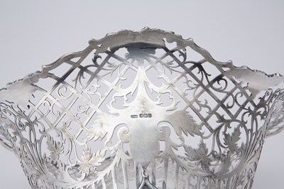 Lot 127 - George V Sterling Silver Centerpiece Basket
