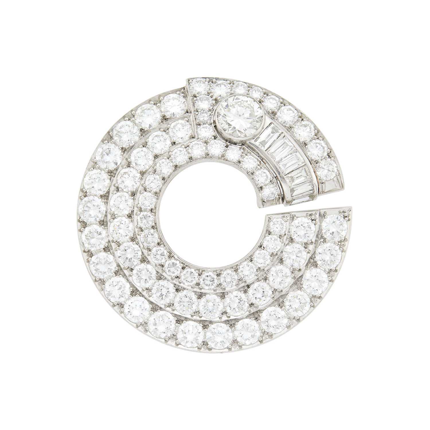 Lot 196 - Platinum and Diamond Clip