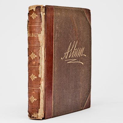 Lot 69 - A decorative album of seaweed specimens