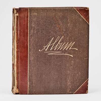 Lot 69 - A decorative album of seaweed specimens