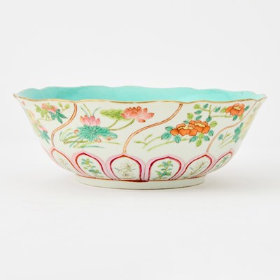Lot 236 - A Fine Chinese Famille Rose Porcelain Bowl