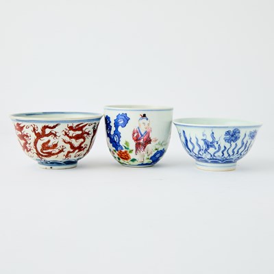 Lot 580 - Three Chinese Porcelain Cups
