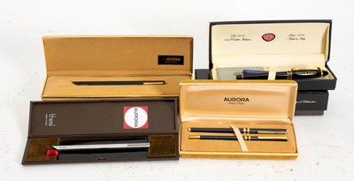 Lot 302 - Group of Four Aurora Pens