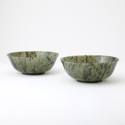 Lot 191 - A Pair of Chinese Spinach Jade Bowls