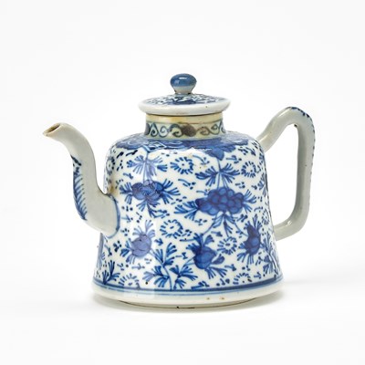 Lot 144 - A Chinese Blue and White Porcelain Teapot