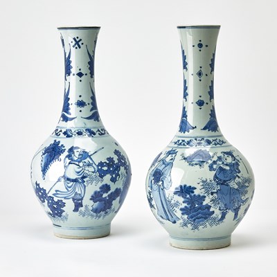 Lot 98 - A Pair of Chinese Blue and White Porcelain Vases