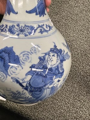 Lot 98 - A Pair of Chinese Blue and White Porcelain Vases