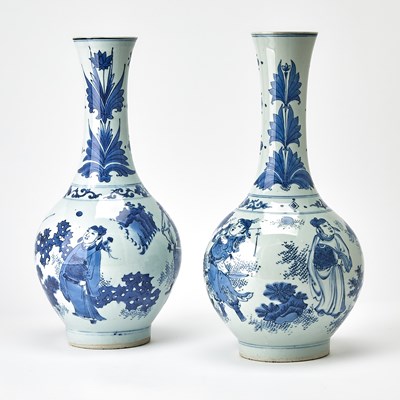 Lot 98 - A Pair of Chinese Blue and White Porcelain Vases
