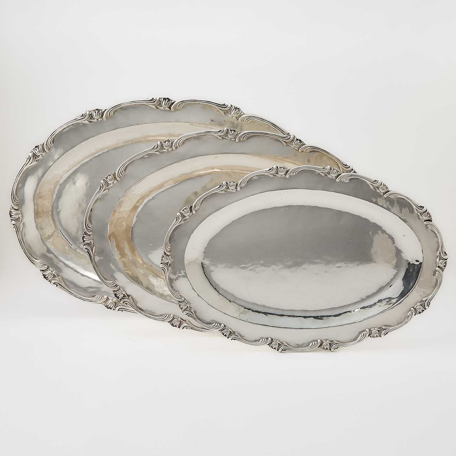 Lot 548 - Set of Three Peruvian Silver Graduated Platters