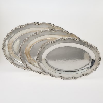Lot 548 - Set of Three Peruvian Silver Graduated Platters