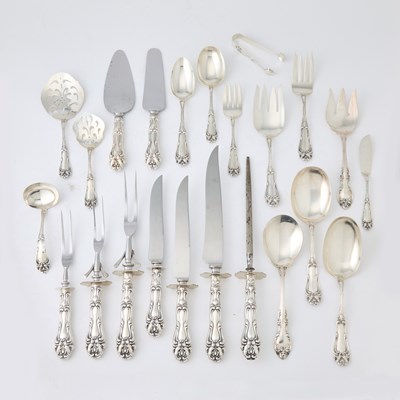 Lot 562 - Assembled American Sterling Silver Flatware Service