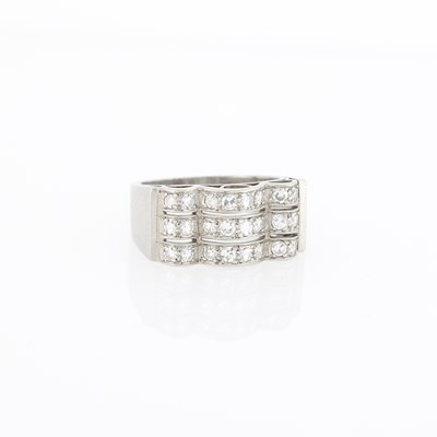 Lot 1128 - Platinum and Diamond Ring
