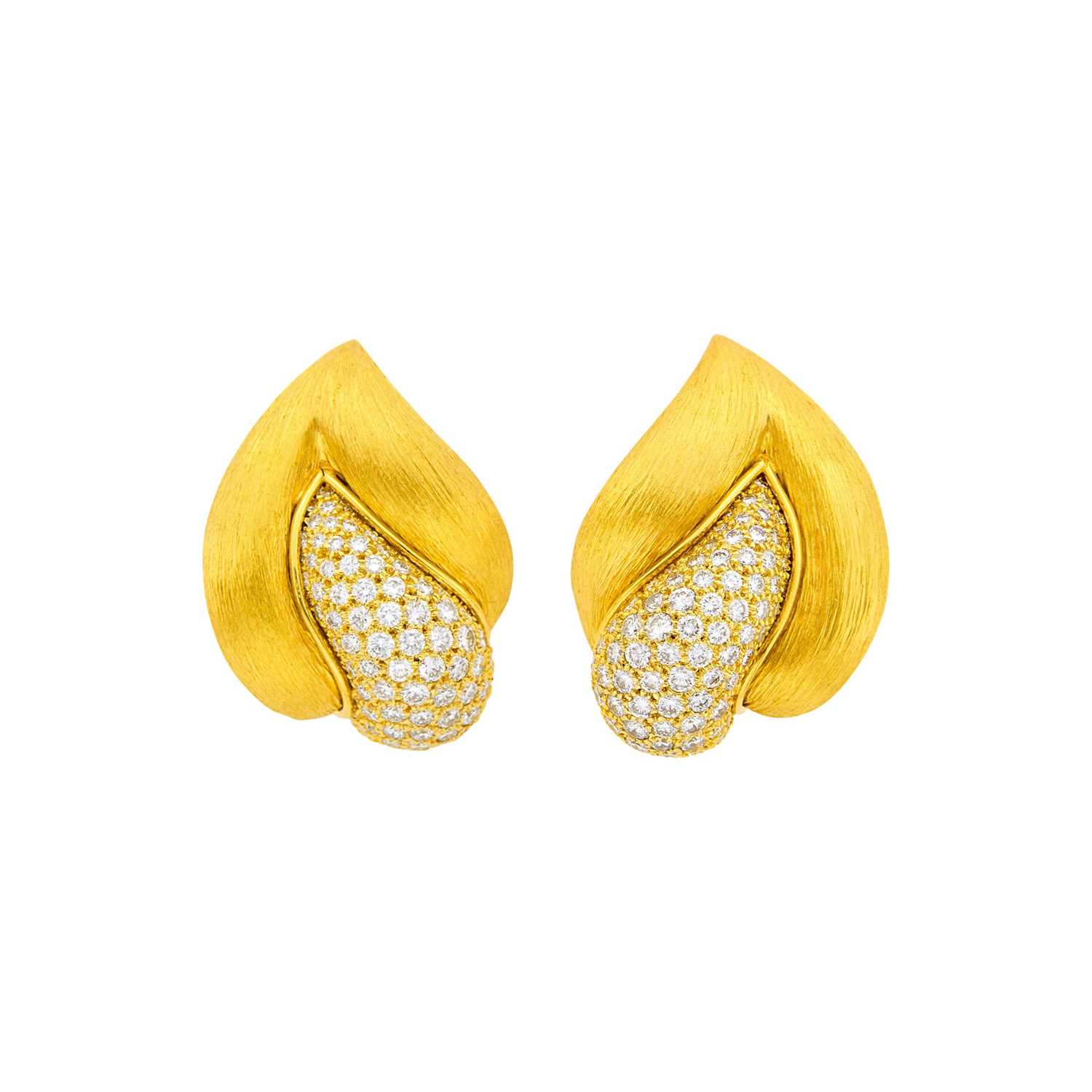 Lot 14 - Henry Dunay Pair of Gold and Diamond Earclips