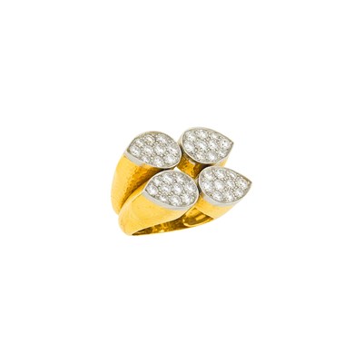 Lot 16 - David Webb Hammered Gold, Platinum, and Diamond 'Quadrant Ellipse' Ring