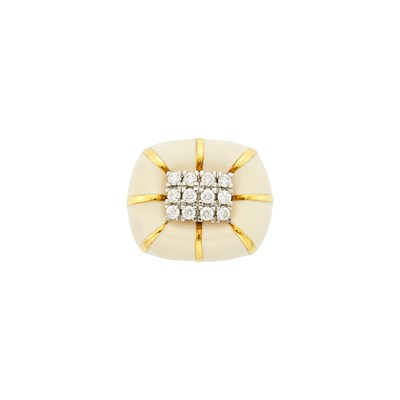 Lot 6 - David Webb Gold, Platinum, Cream Enamel and Diamond Ring
