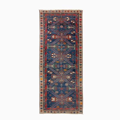 Lot 339 - Seychour Gallery Carpet