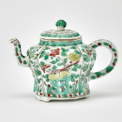 Lot 126 - A Chinese Famille Verte Porcelain Teapot