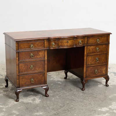 Lot 23 - George II Style Kneehole Desk