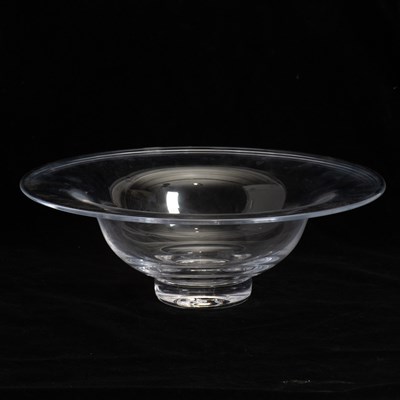 Lot 44 - Simon Pearce Glass Center Bowl