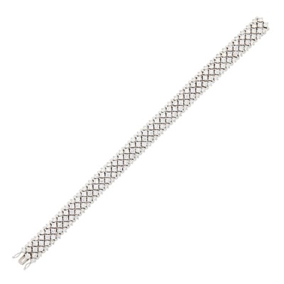 Lot 145 - White Gold and Diamond Bracelet