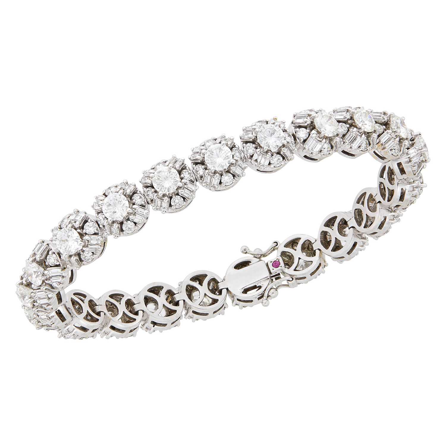 Lot 162 - Roberto Coin White Gold and Diamond Bracelet