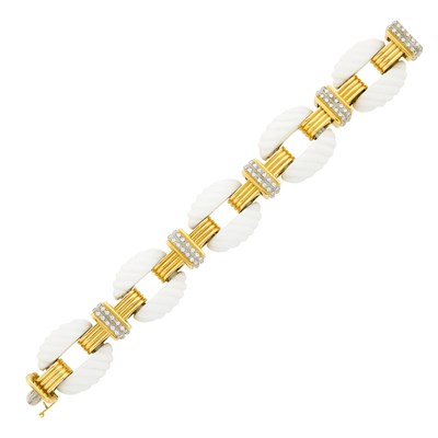Lot 154 - Two-Color Gold, Fluted White Ceramic and Diamond Link Bracelet