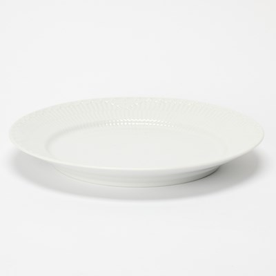 Lot 555 - Set of Twelve Royal Copenhagen Porcelain Dinner Plates