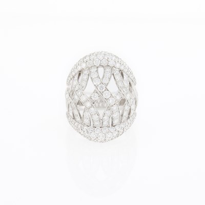 Lot 1103 - White Gold and Diamond Ring