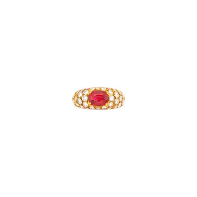 Lot 40 - Gold, Red Spinel and Diamond Ring