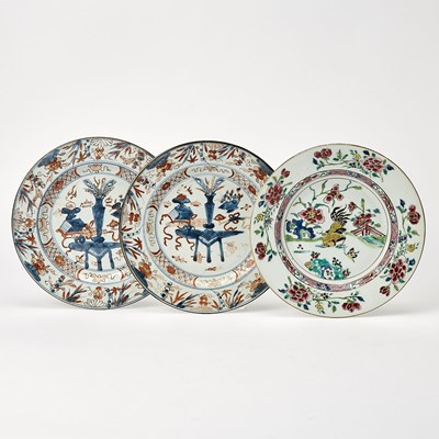 Lot 439 - Two Chinese Export Porcelain Imari Plates