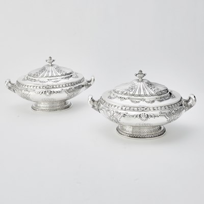Lot 229 - Pair of Black Starr & Frost Sterling Silver Covered Tureens