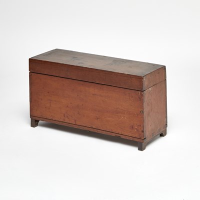 Lot 393 - Mahogany Storage Chest