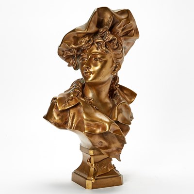 Lot 153 - Austrian Patinated Bronze Bust of Fantasia