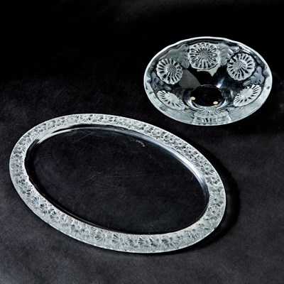 Lot 738 - R. Lalique Molded Glass "Pâquerettes" (Daisies) Tray