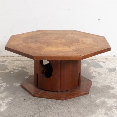 Lot 204 - Octagonal Expandable Low Table