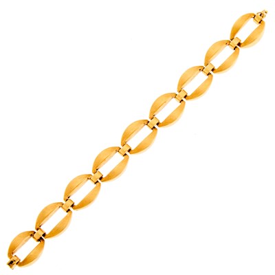 Lot 2036 - Gold Link Bracelet