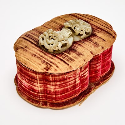 Lot 18 - A Continental Casket Box set with Chinese White Jade Buckle