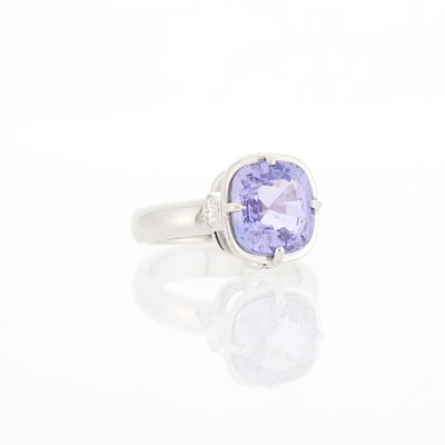 Lot 1055 - Suzanne Felsen White Gold, Lavender Sapphire and Diamond Ring