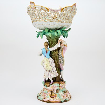 Lot 670 - Meissen Porcelain Centerpiece