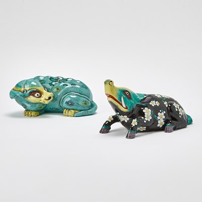 Lot 121 - Two Porcelaine de Paris Hand-Painted Porcelain Animals in the Chinese Taste