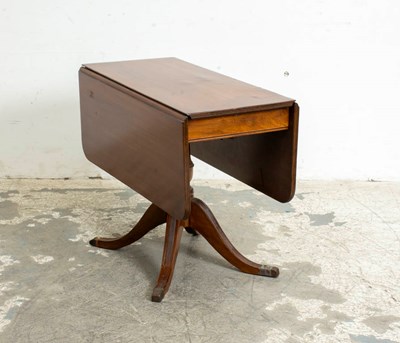 Lot 383 - George III Style Breakfast Table