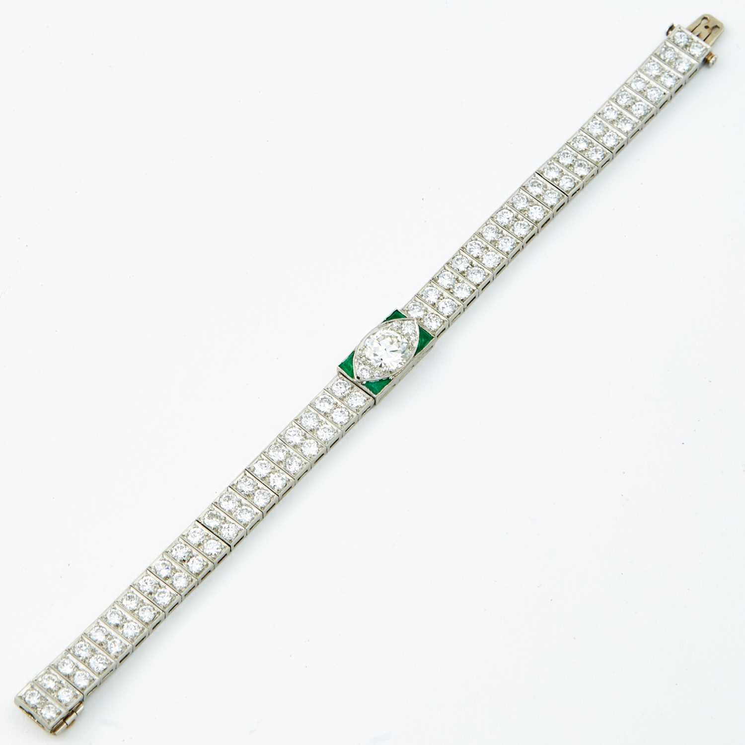 Lot 65 - Diamond and Stone Flexible Bracelet, 85 diamonds, center stone about 1.85 cts., 84 stones about 10.50 cts., Platinum 20 dwt. all