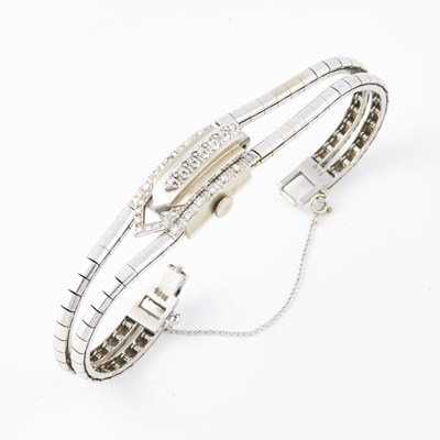 Lot 72 - Ladys Diamond Bracelet Watch, 30 diamonds about 0.50 ct., 14K 20 dwt. all