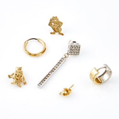 Lot 124 - Five Gold and Stone Earrings, 14K 3 dwt. all and 10K and Metal Earring