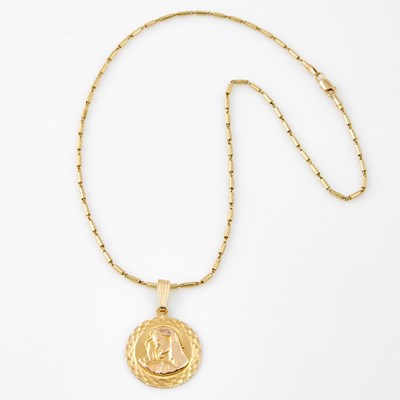 Lot 161 - Gold Pendant and Neck Chain, 14K 5 dwt.