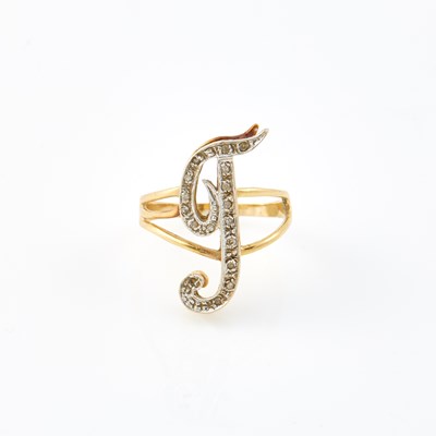 Lot 490 - Diamond Initial Ring, 14K 3 dwt., damaged