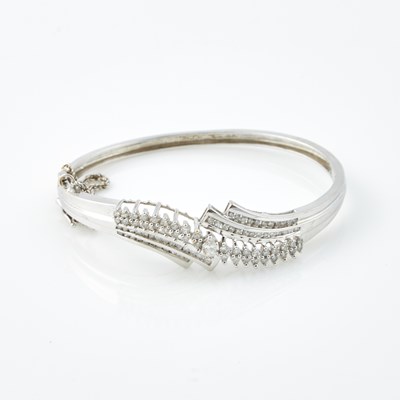 Lot 510 - Diamond Rigid Bracelet, 86 diamonds about 1.00 ct., 10K 12 dwt.